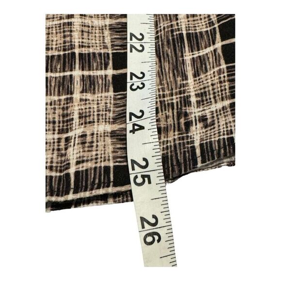 ROCK & REPUBLIC‎ Women’s Large Tan & Black Roll Tab Long Sleeve Flowy Top - Picture 6 of 7